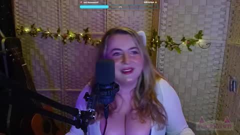 PaigeStation online show from March 4, 9:54 pm