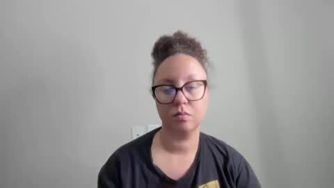 Snapshot of paisleehaze chatting on October 10, 1:43 am Paislee Haze online show from October 10, 1:43 am