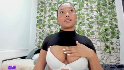 pandora_gu1 online show from January 28, 8:47 pm