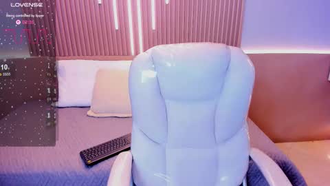 Amy and my doll online show from March 27, 4:58 am