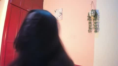 Snapshot of pariss_gold chatting on October 22, 6:40 am PARISS online show from October 22, 6:40 am
