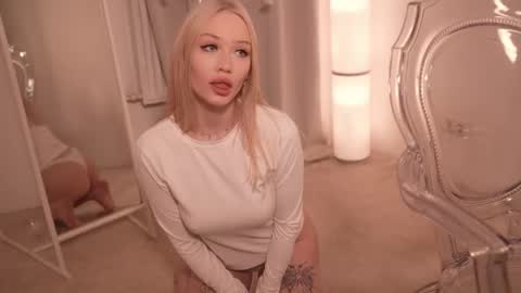 Sofi online show from November 29, 8:40 am