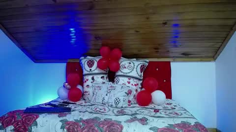 parysscott online show from February 17, 1:00 pm