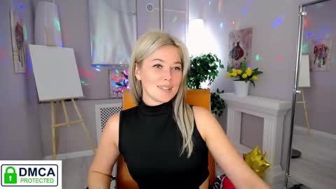 Snapshot of passionate_babe chatting on February 12, 1:27 pm I have returned from vacation and I am glad to share my energy and emotions with you online show from February 12, 1:27 pm