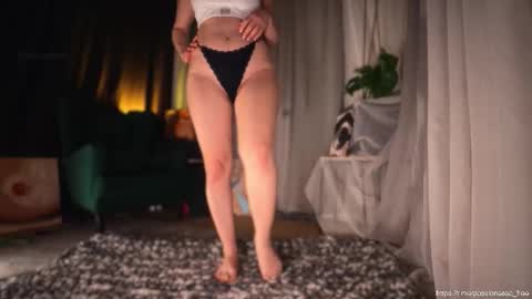 Call me Miss Alice Careful Passion Queen online show from March 24, 2:17 am