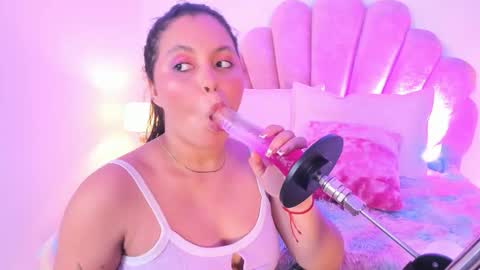 Paula   online show from March 23, 7:42 pm