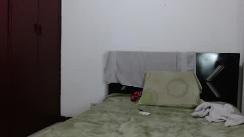 PAULA online show from April 18, 5:54 am