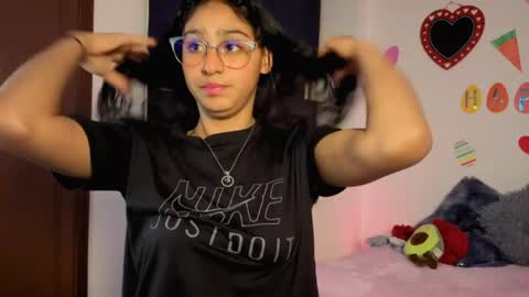 Paula  online show from April 15, 4:35 am