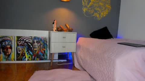 Paulina online show from December 5, 4:01 pm