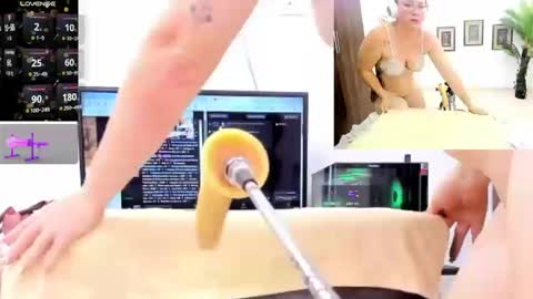 Paulina Davis  online show from September 23, 3:59 am