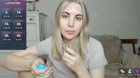 Allisses online show from November 25, 10:17 am