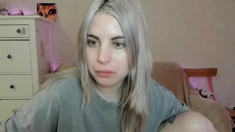 Allisses online show from April 19, 1:33 pm