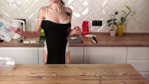 Sexy Mila online show from February 16, 7:52 am