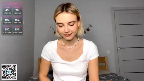 Lola online show from November 30, 2:54 pm