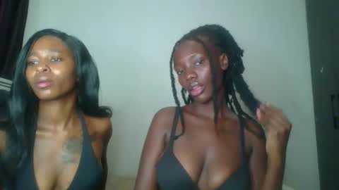 peach_ebonny online show from April 16, 9:36 pm