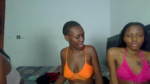 peach_ebonny online show from June 28, 12:23 pm