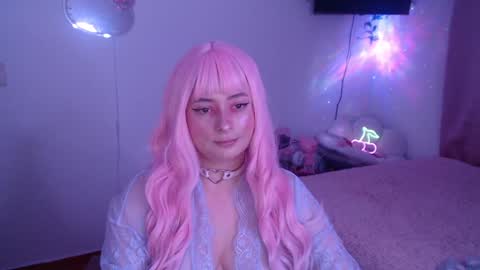 peacherry_ online show from February 7, 1:47 am