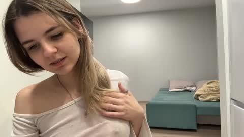 Peachy online show from April 19, 6:10 pm