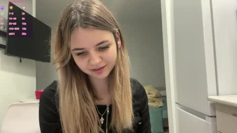 Peachy online show from April 14, 5:02 pm