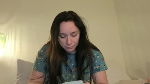 PeachyObsession online show from December 17, 3:22 am