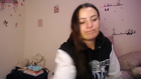 Pearl online show from November 20, 4:13 am