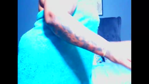 Pearl online show from November 14, 9:04 pm