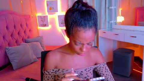 peneelopeecute online show from May 28, 1:58 am