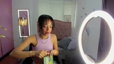 Snapshot of peneelopeecute chatting on January 3, 8:01 pm peneelopeecute online show from January 3, 8:01 pm