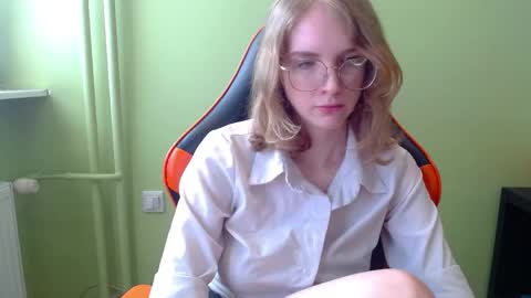 Penny online show from April 11, 7:56 am