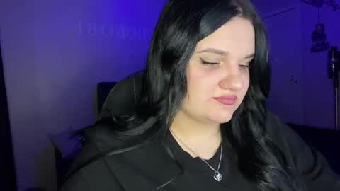 penny_perry online show from April 18, 7:07 pm