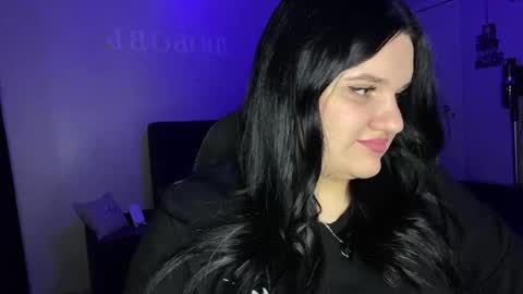 penny_perry online show from April 18, 7:58 pm