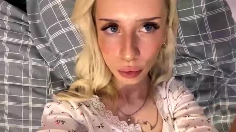 Snapshot of pennyczubakowski chatting on October 21, 4:33 pm Margot online show from October 21, 4:33 pm