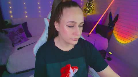 Dia  online show from January 17, 10:39 pm