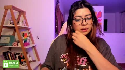 Sarah Ana Banana online show from April 15, 12:22 am