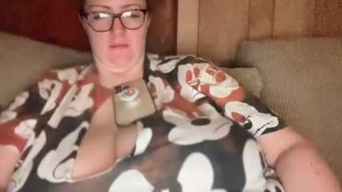 Nelly online show from December 13, 6:53 am