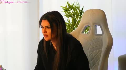 Dee online show from February 20, 9:33 am