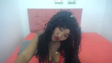 perla online show from January 7, 5:01 am