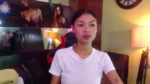 Perla online show from September 15, 8:27 pm