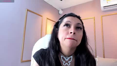 PerlaPreciosa online show from March 5, 3:40 am