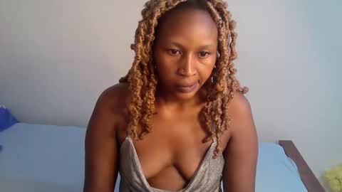 peru_queen online show from April 21, 7:10 pm