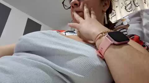 Lisa -  online show from February 28, 7:58 am