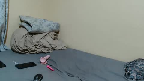 petite_bunni online show from May 10, 3:52 am