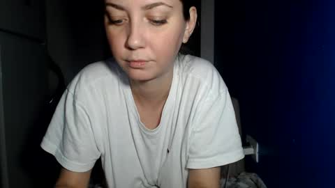 petite_danielle online show from July 15, 2:49 am
