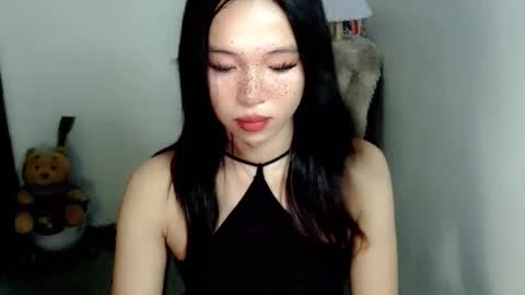 petite_mary69 online show from March 27, 8:26 am