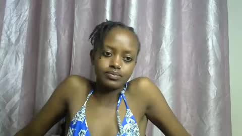 petite_star2 online show from January 5, 5:27 pm