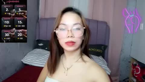 petitediana online show from March 25, 2:09 pm