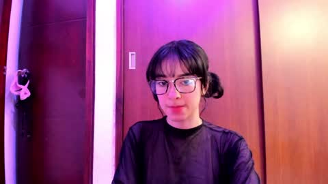 Lunna online show from February 2, 12:40 am