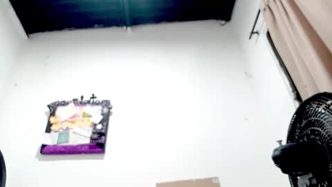 danna online show from December 3, 4:59 am