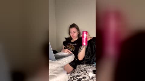 I am very new and dont know what im doing lol online show from April 15, 7:58 pm