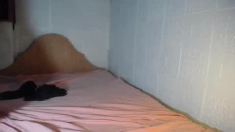 petitesquirtgirlxxx online show from September 15, 6:11 am